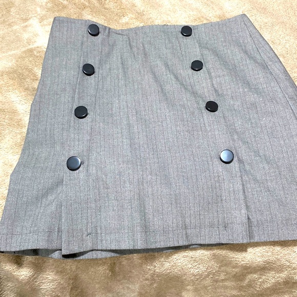 Beautiful subtle herringbone pattern detailed skirt - Picture 1 of 4